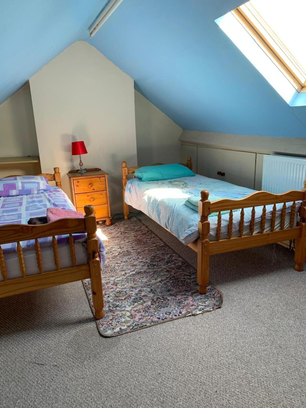 Room Only Guest Accommodation, Guest House Self Catering Бангор Екстериор снимка
