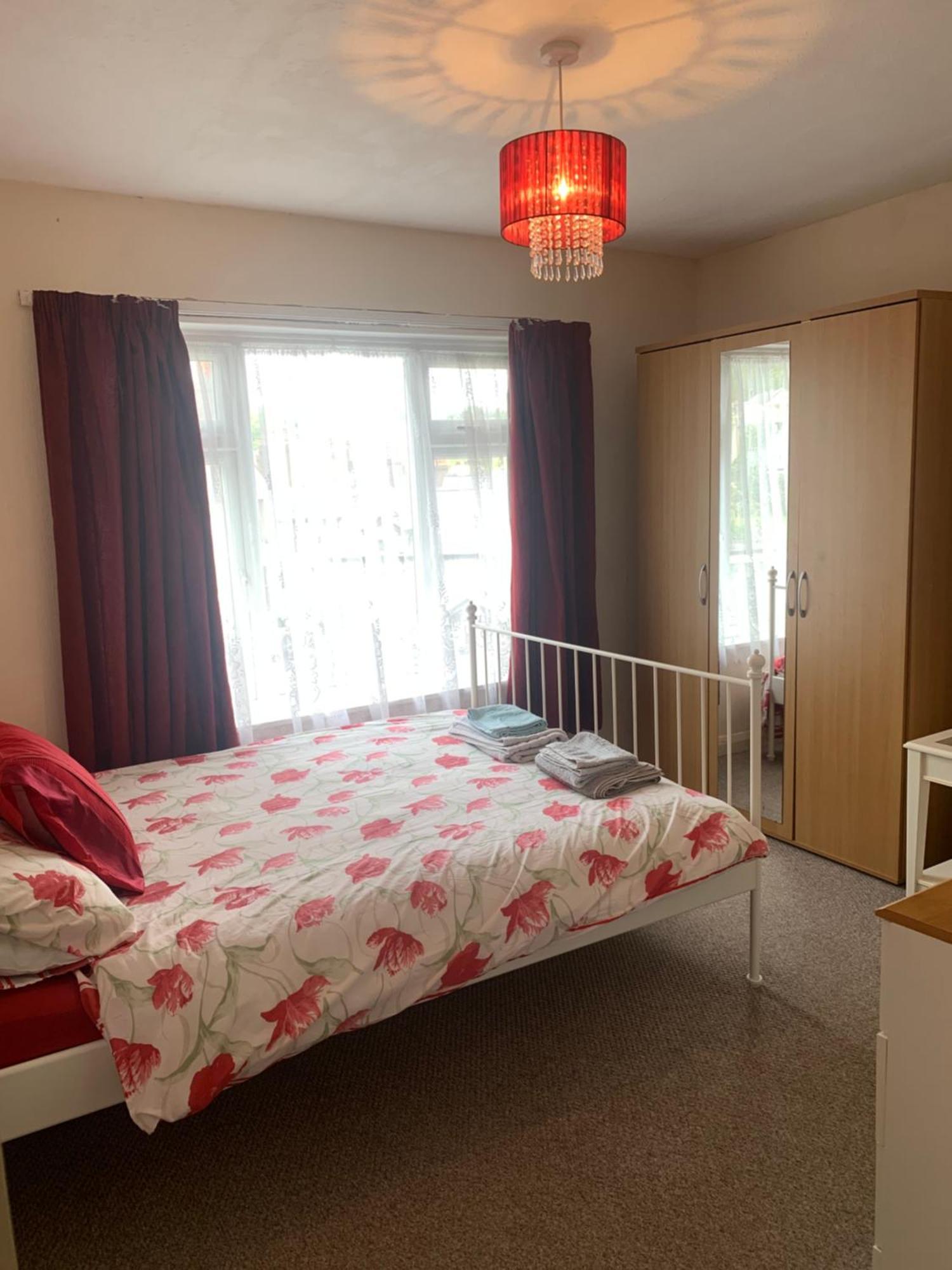 Room Only Guest Accommodation, Guest House Self Catering Бангор Екстериор снимка