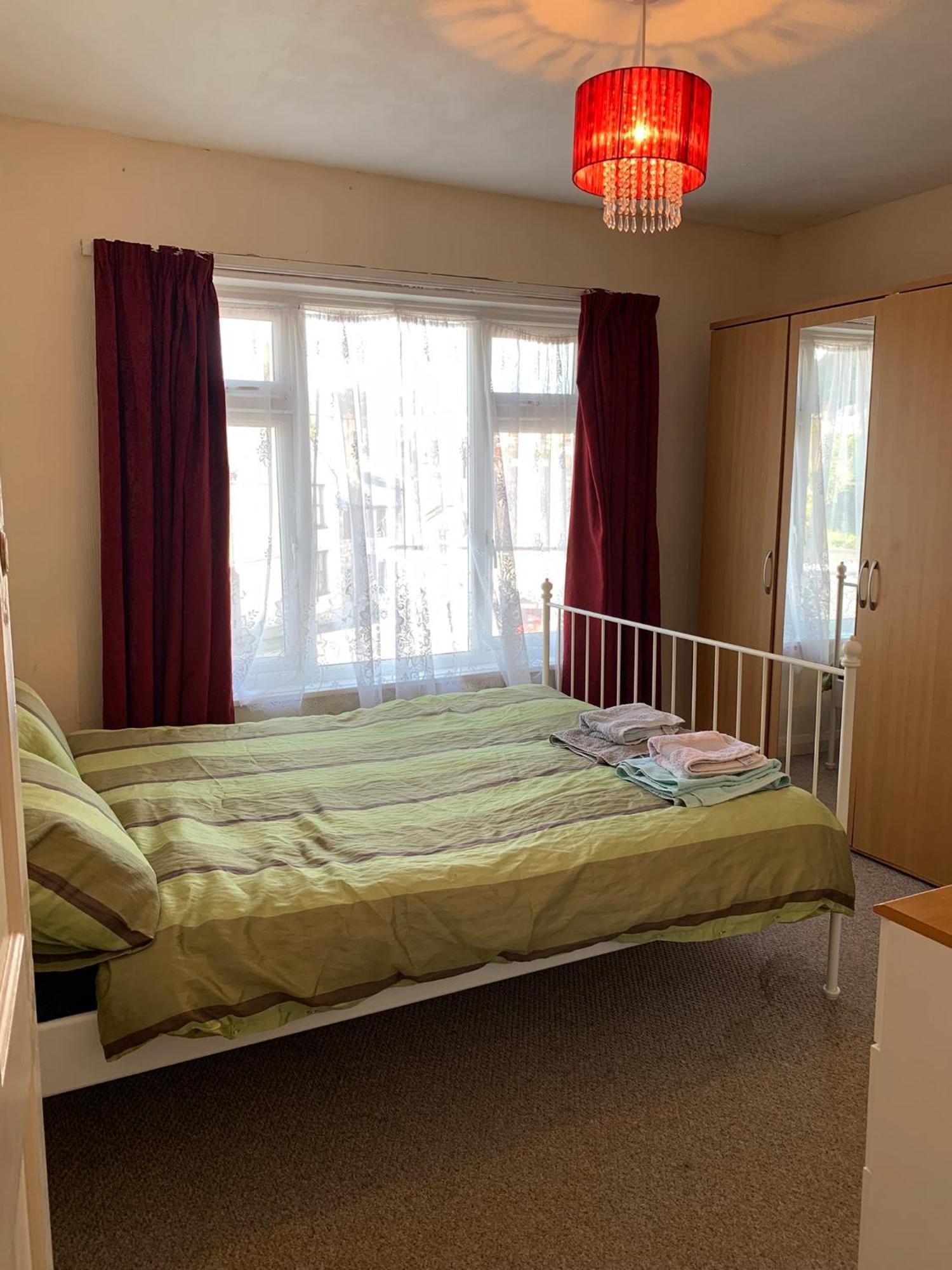 Room Only Guest Accommodation, Guest House Self Catering Бангор Екстериор снимка